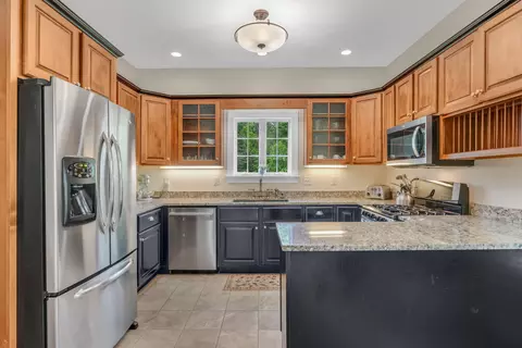 Kitchen - 517 Blackstream Rd, Hermon, ME 04401 photo 1 of 5