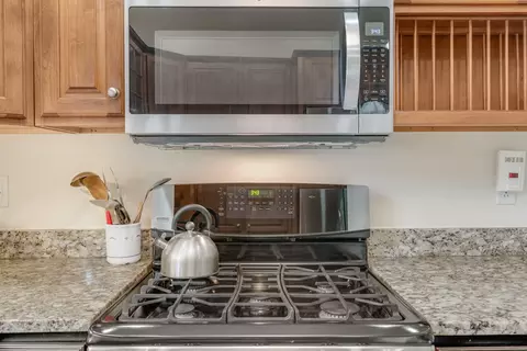 Kitchen - 517 Blackstream Rd, Hermon, ME 04401 photo 5 of 5