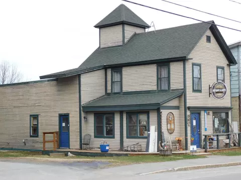 15 Moosehead Lake Rd, Greenville, ME 04441