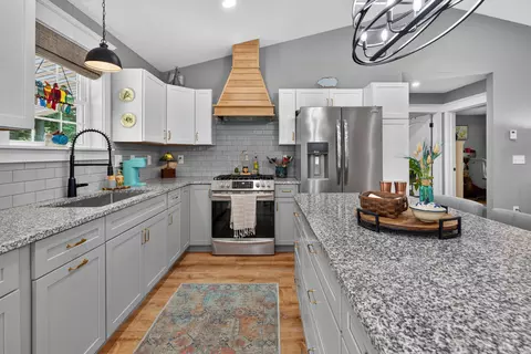 Kitchen - 520 Bog Rd, Hermon, ME 04401 photo 3 of 5