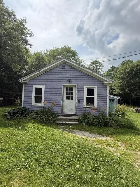 710 Hatch Rd, Auburn, ME 04210