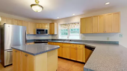 Kitchen - 95 Snow Rd, Durham, ME 04222 photo 3 of 7