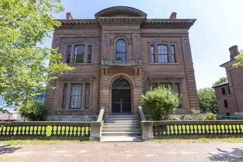 300 Danforth St, Portland, ME 04102