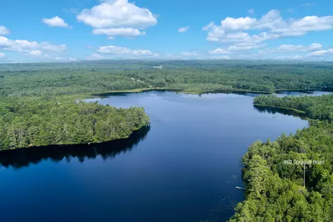660 Sprague Rd, Waldoboro, ME 04572