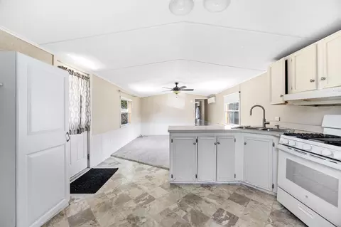Entry Way - 30 C St, Bangor, ME 04401 photo 1 of 2