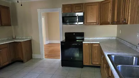 48 Pine St, Paris, ME 04281 photo 3