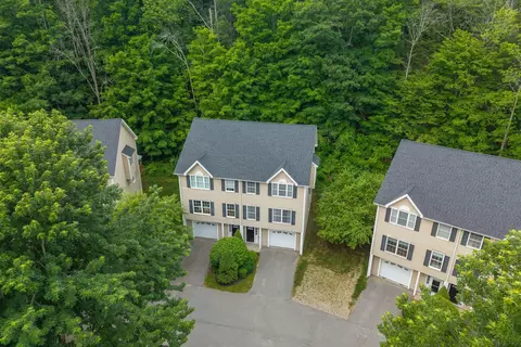 View/Area - 16 Woodside Dr #4, Gorham, ME 04038 photo 1 of 5