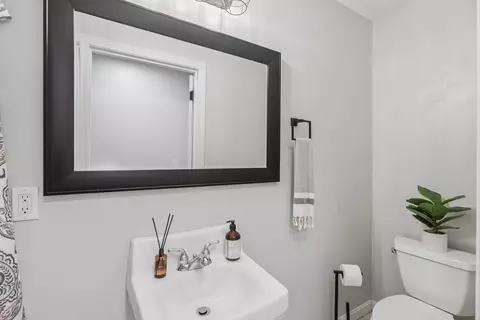 Bath - 16 Woodside Dr #4, Gorham, ME 04038 photo 3 of 3