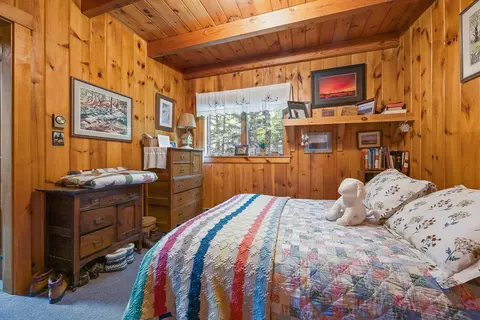 Bedroom - 39 Arbor Way, Rangeley, ME 04970 photo 2 of 5