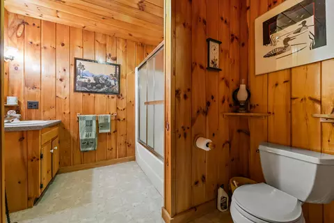 Bath - 39 Arbor Way, Rangeley, ME 04970 photo 4 of 4