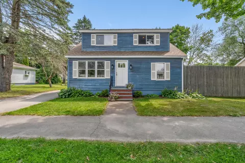 385 Essex St, Bangor, ME 04401