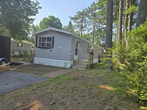 76 Evergreen Dr, Gorham, ME 04038 photo 2