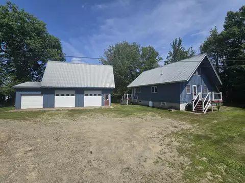 884 Transalpine Rd, Lincoln, ME 04457