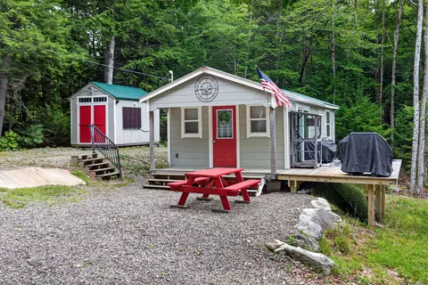 1750 Houston Rd, Lincoln, ME 04457