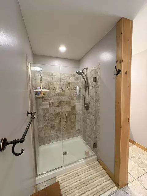 Bath - 1097 Main St, Springfield, ME 04487 photo 1 of 6