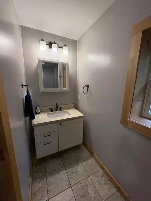 Bath - 1097 Main St, Springfield, ME 04487 photo 3 of 6