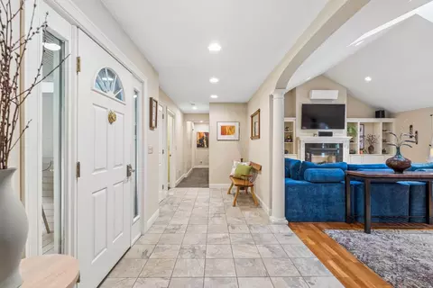 Entry Way - 18 Mill Island Rd, Arrowsic, ME 04530 photo 3 of 8