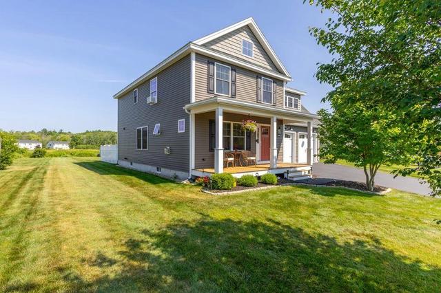 16 Cumberland Ln, Gorham, ME 04038