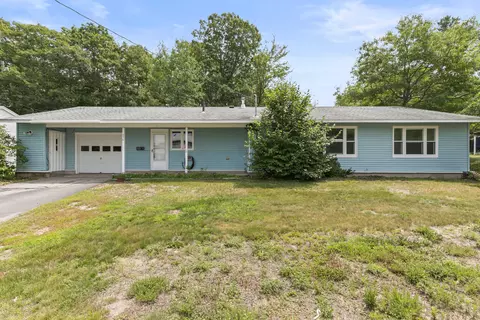 236 Congress Cir, Topsham, ME 04086