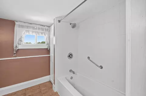 Bath - 3935 Union St, Levant, ME 04456 photo 1 of 2