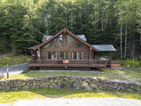 18 Franklin Rd #4, Newry, ME 04261