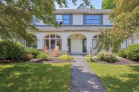 23 Spring St #2, Bethel, ME 04217