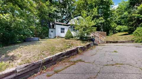 403 Summer St, Auburn, ME 04210