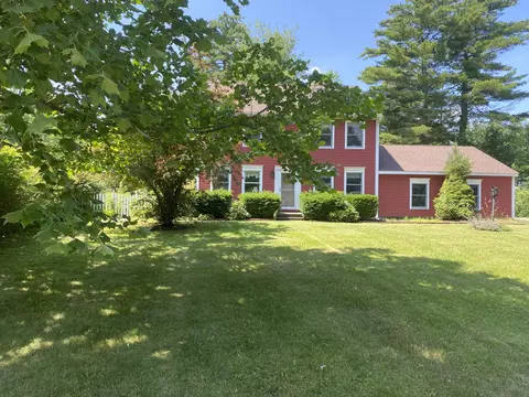 125 Yankee Ave, Bangor, ME 04401