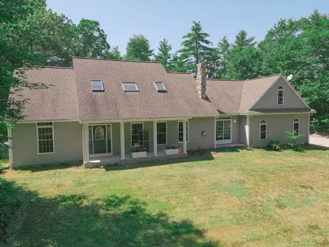 31 Russell Rd, Newfield, ME 04095