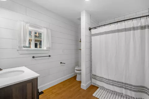 Bath - 92 State St, Brewer, ME 04412 photo 2 of 3