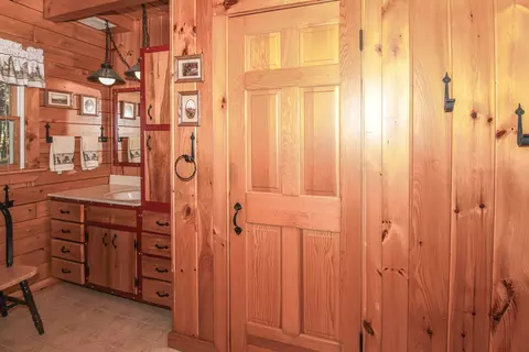 Bath - 952 Denmark Rd, Denmark, ME 04022 photo 2 of 3