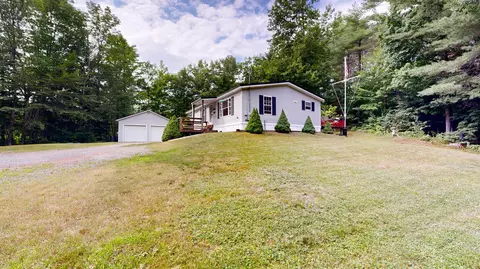 65 Blue Rd, Monmouth, ME 04259