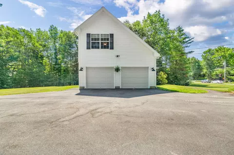 Exterior - 4 Rosebud Ln, Brewer, ME 04412 photo 8 of 18