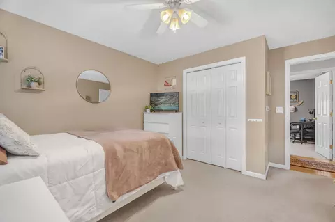 Bedroom - 4 Rosebud Ln, Brewer, ME 04412 photo 6 of 10