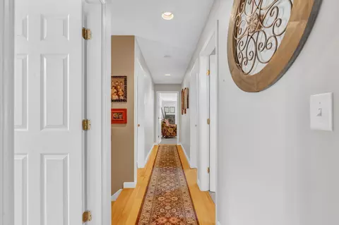 Entry Way - 4 Rosebud Ln, Brewer, ME 04412 photo 7 of 8