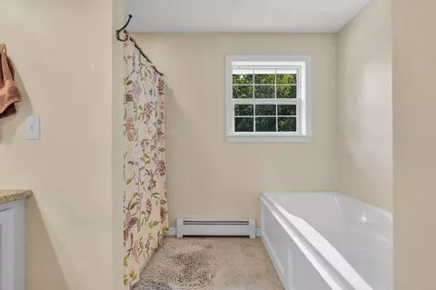 Bath - 4 Rosebud Ln, Brewer, ME 04412 photo 3 of 7