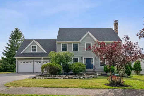 13 Crestview Dr, South Portland, ME 04106