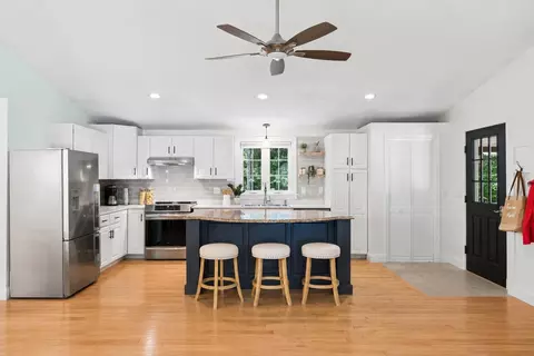 5 Davis Dr, Saco, ME 04072 photo 2