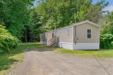 68 High St, Oakland, ME 04963