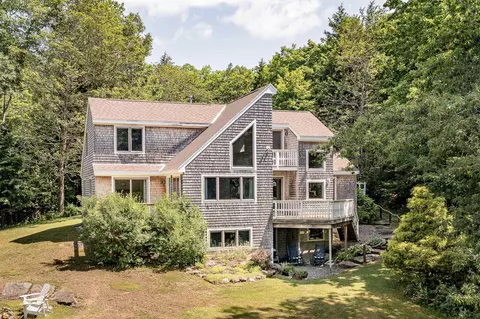 2 Springbrook Way, Rockport, ME 04856