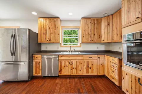 Kitchen - 18 Werner Way, Hermon, ME 04401 photo 4 of 5