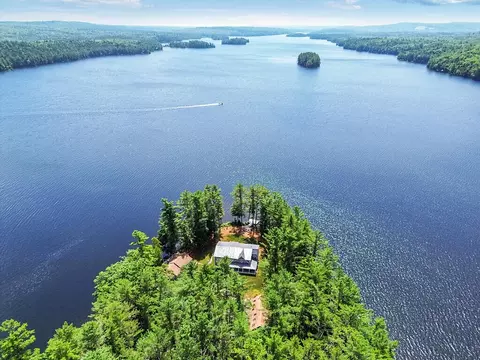 74 Pinewood Point Rd, Mount Vernon, ME 04352