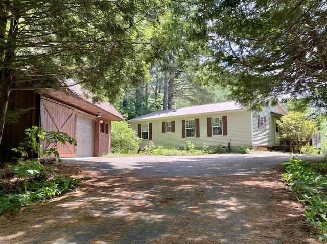 27 Meadow Lark Ln, Lincolnville, ME 04849