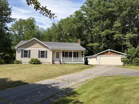 870 Long Plains Rd, Buxton, ME 04093