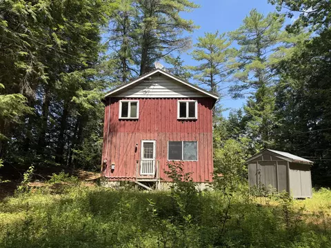 34 Spruce Ln, Hollis, ME 04042