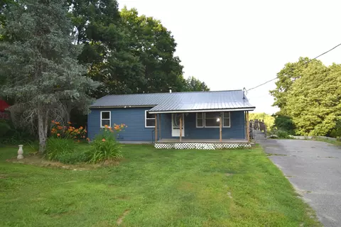59 Lunt Rd, Newport, ME 04953
