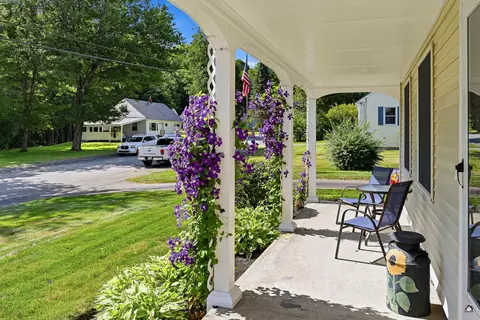24 Smith St, Augusta, ME 04330 photo 3
