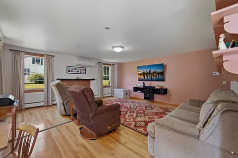 24 Smith St, Augusta, ME 04330 photo 5