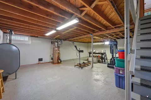 24 Smith St, Augusta, ME 04330 photo 33