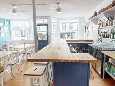 Dining - 49 Main, Vinalhaven, ME 04863 photo 7 of 10